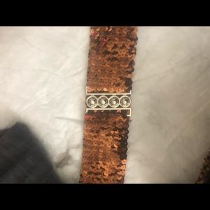 Very nice one size belt